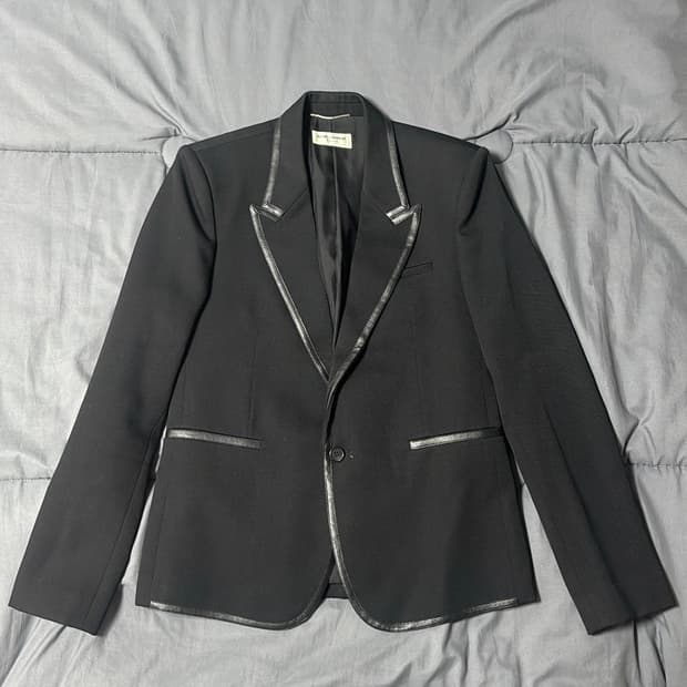 생로랑 레더 파이핑 블레이저 자켓 48사이즈