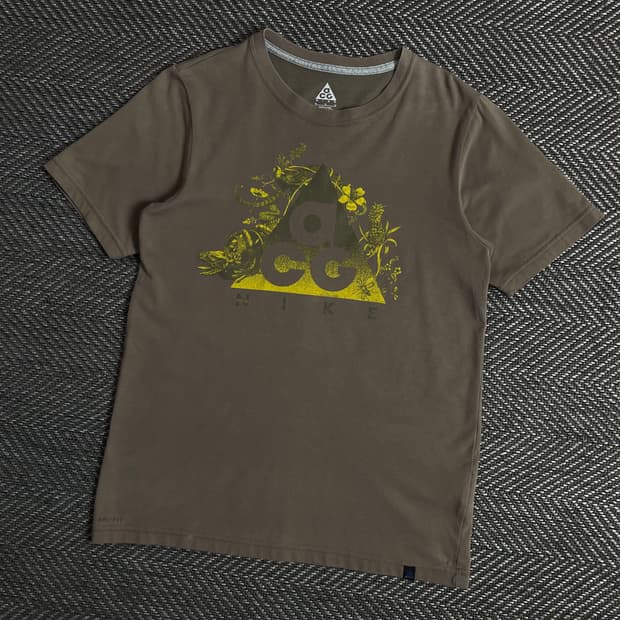 나이키 acg 빅로고 브라운 티셔츠y 2904