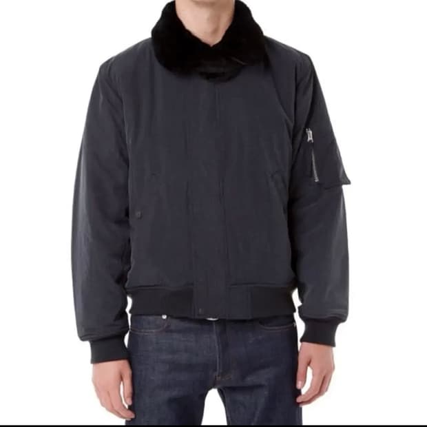 아워레가시 플라이트 자켓 구매합니다!!!!