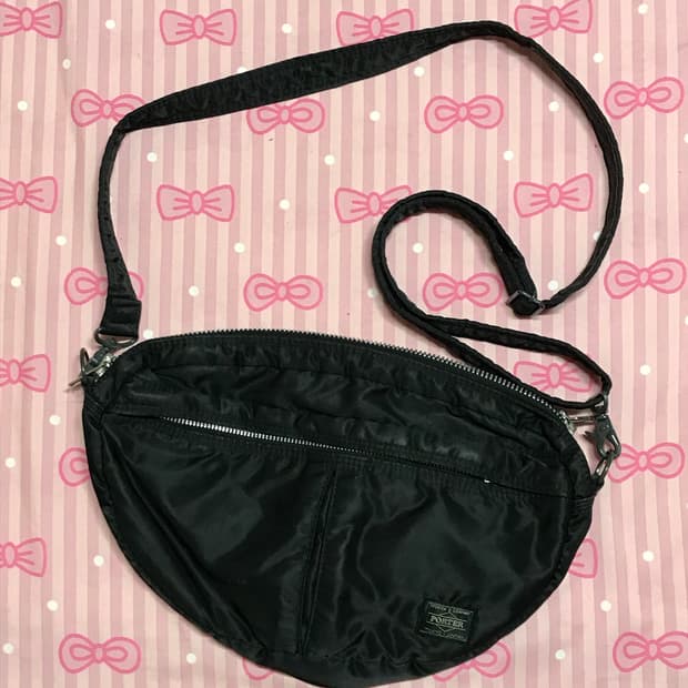 요시다포터 탱크 하프문 블랙