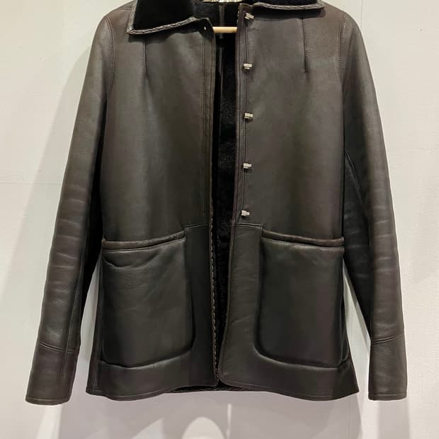 펜디(Fendi) 무톤 풀-랭스 시어링 자켓 정품