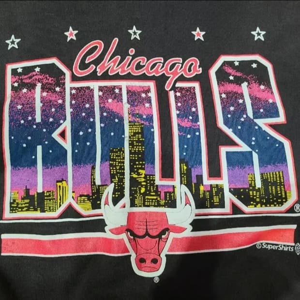 시카고 불스 빈티지 블랙 맨투맨