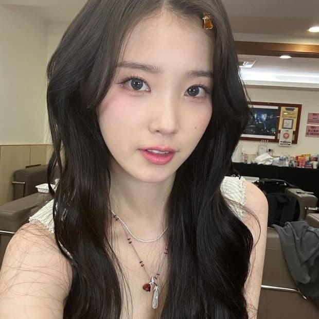 슈슈통 장미 목걸이