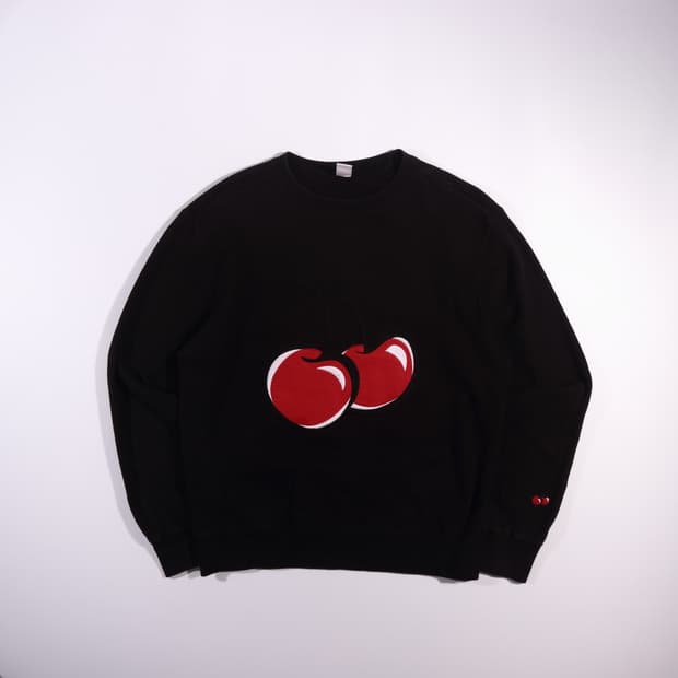 키르시 자수로고 맨투맨 B200