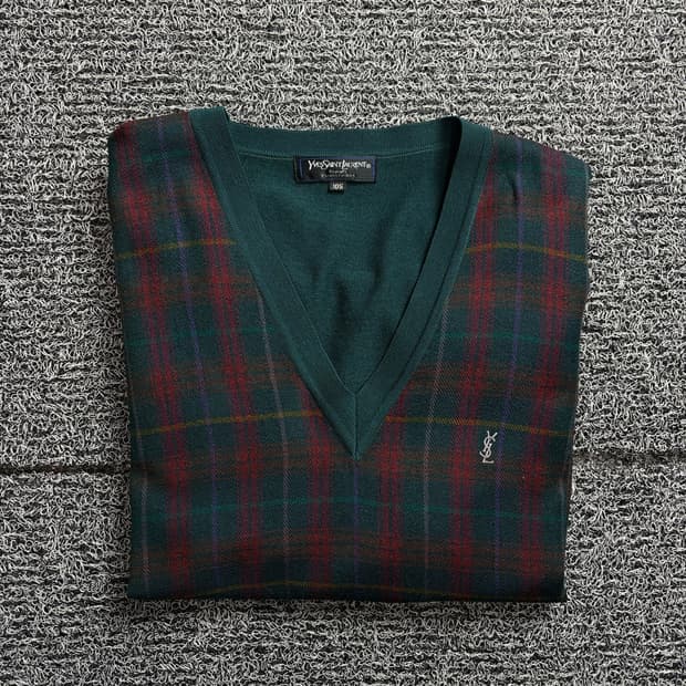 90s 입생로랑 자수로고 아카이브 체크 패턴 니트 2024