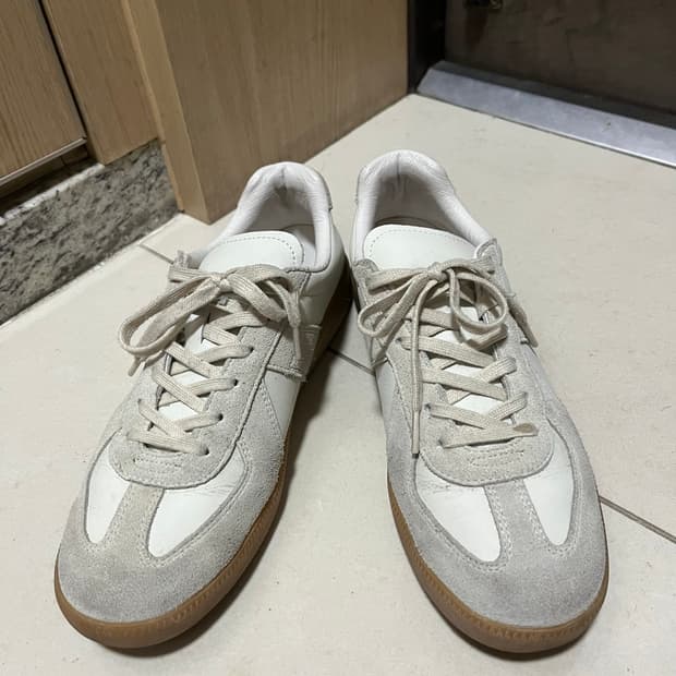 코르티스맛 독일군 스니커즈
