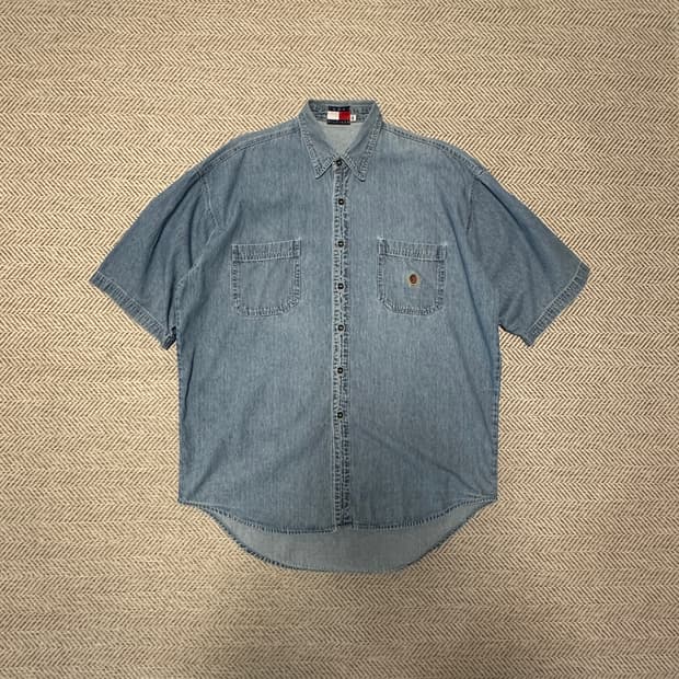 TOMMY HILFIGER 90's denim shirt