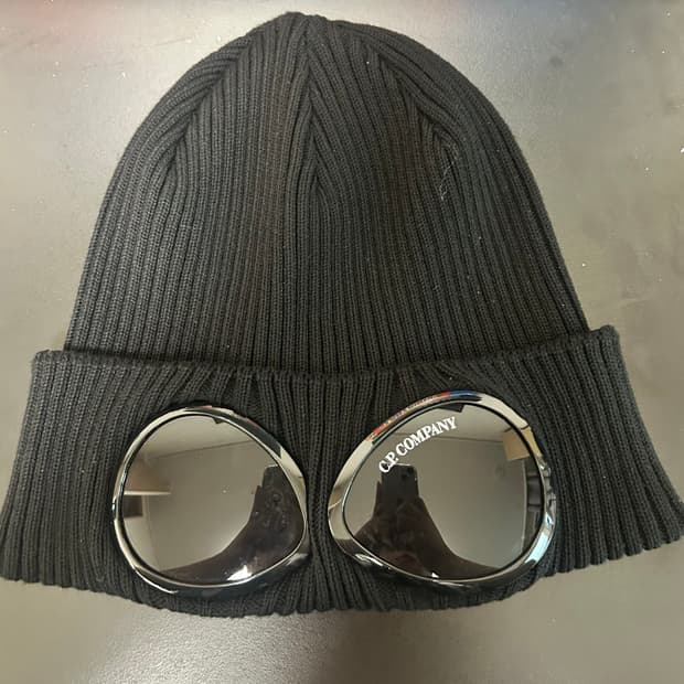 Cp company 비니 25ss팝니다