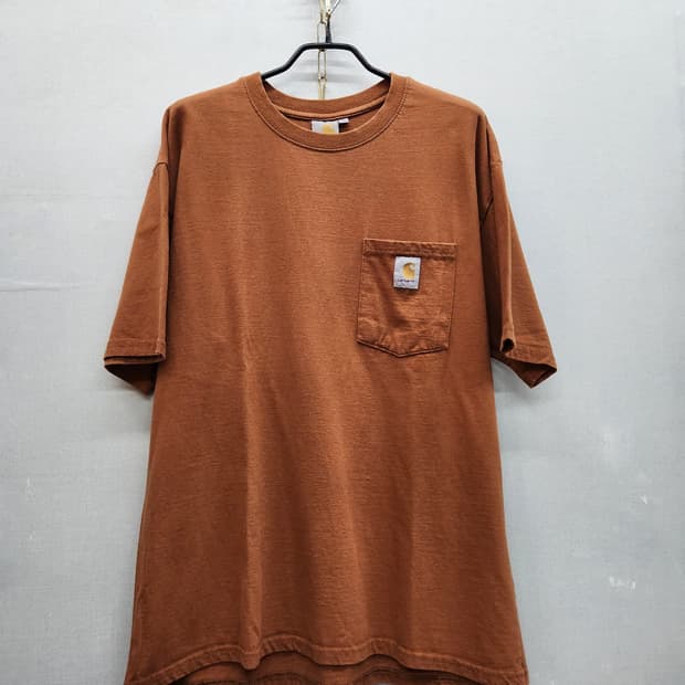 칼하트 로고 원포켓 반팔티 XL(XL)