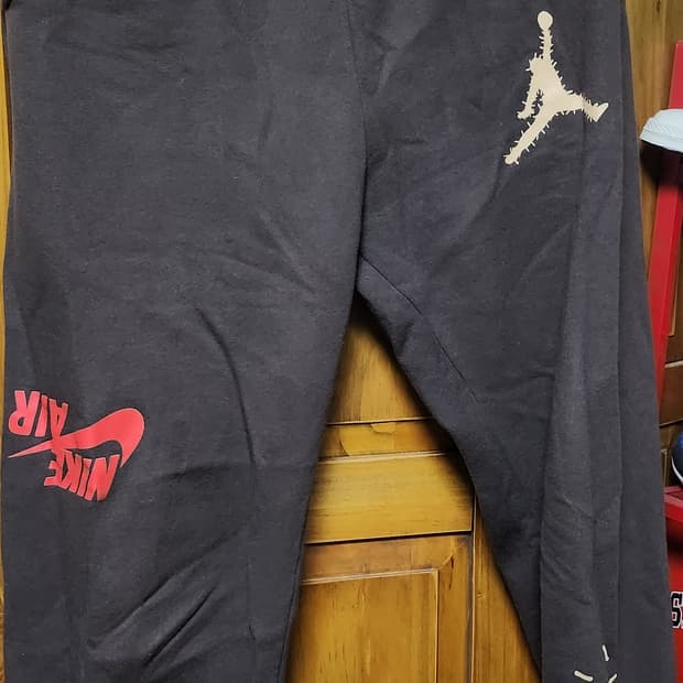 [L] 트래비스 스캇 조던 나이키 역스우시 팬츠 브라운