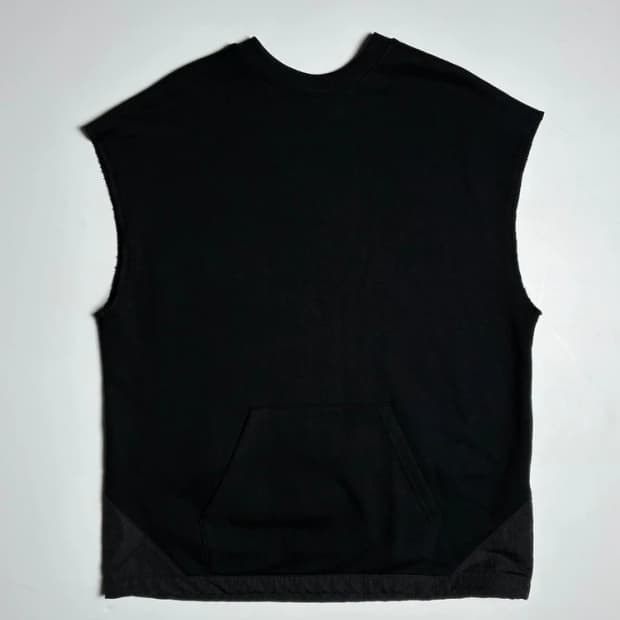 더일마 THEILMA 가먼 테크 스웨 베스트 R1337