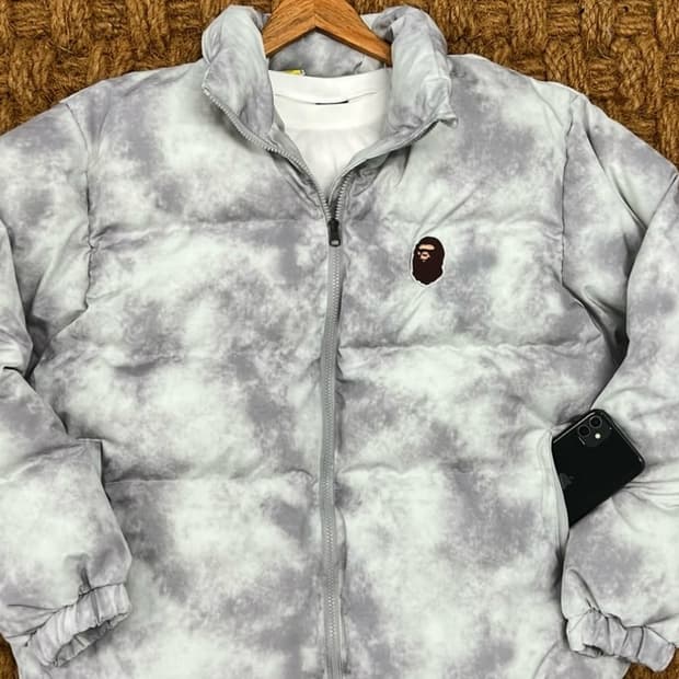 베이프 집업숏패딩