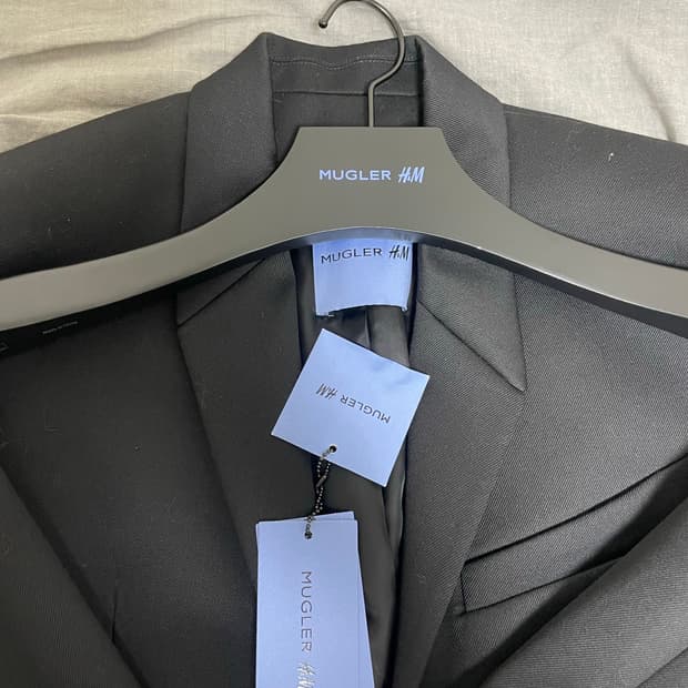 (새상품급 풀패키지)H&M 뮈글러 블레이저 48