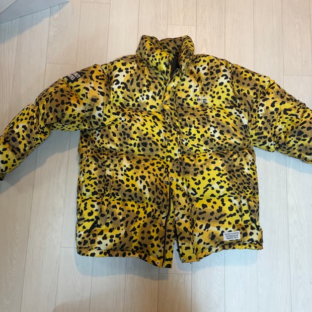 와코마리아 레오파드 패딩 xl