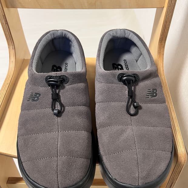 뉴발란스 슬리핑목 270사이즈