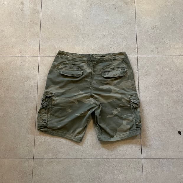 홀리스터 카모 카고 반바지