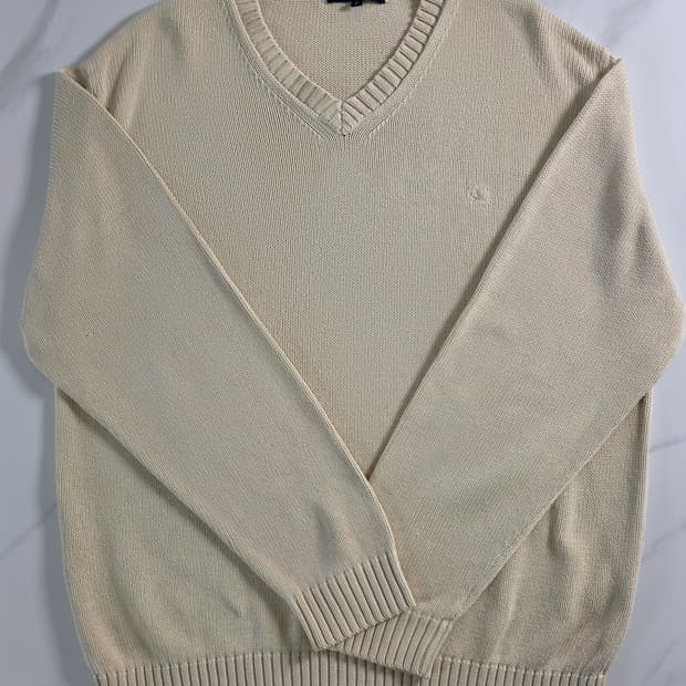 Burberry / 버터크림 브이넥 니트