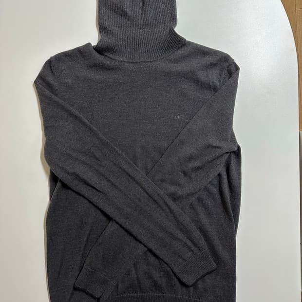 캘빈클라인 CK 메리노울 터틀넥 니트 다크그레이