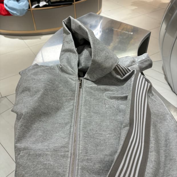 니들스 누비안 별주 트랙 자켓 한정판 후드 집업