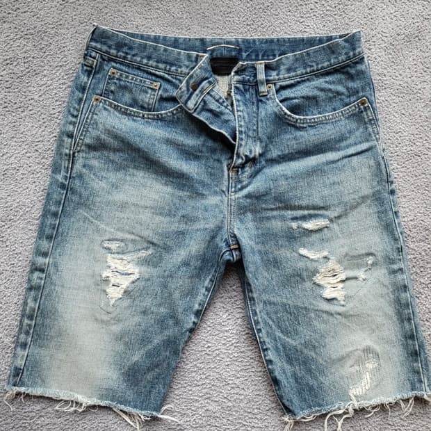 생로랑 숏팬츠 32