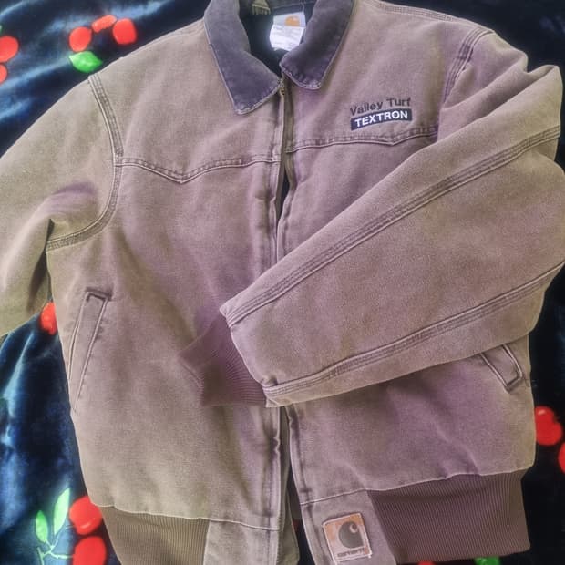 칼하트 빈티지 산타페 구형 m사이즈 (체스트넛) cht