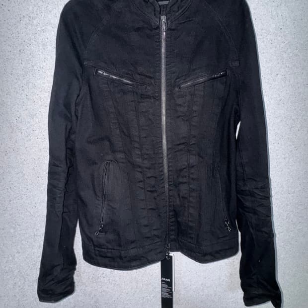 JULIUS 25SS Seamed Denim Jack 판매합니다.