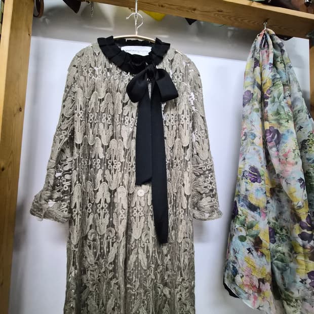 오브제 자수레이스 아우터