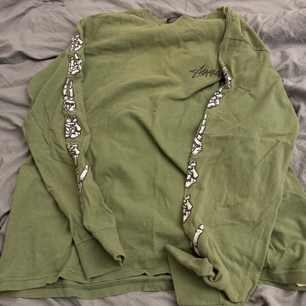 스투시 올리브 그린 롱슬리브 티셔츠 L