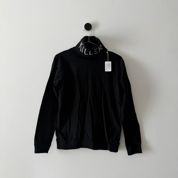 캐피탈 18.5 저지 하이넥 롱슬리브 티셔츠 킬러 자수 블랙