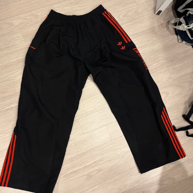 급(L)아디다스 윌리차바리아 트랙팬츠 블랙