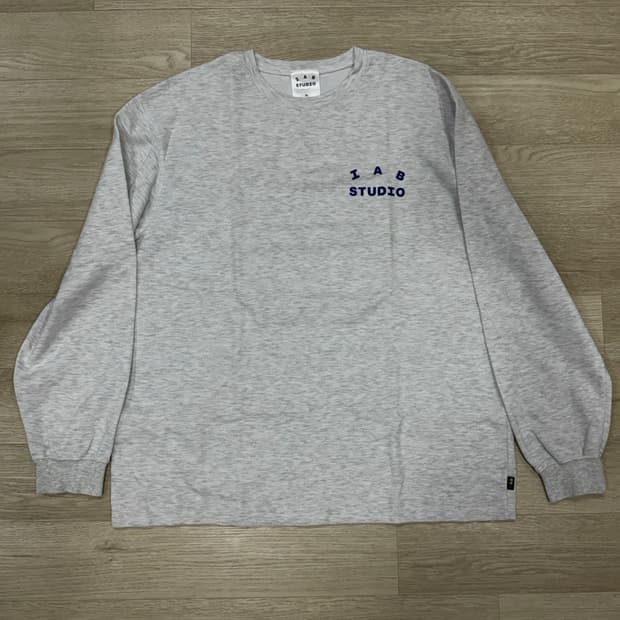 아이앱 스튜디오 롱슬리브