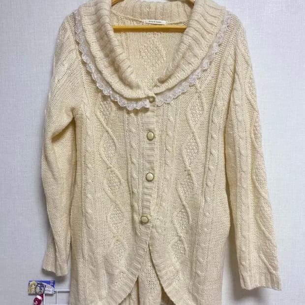 엑시즈팜 아이보리 레이스 니트가디건 