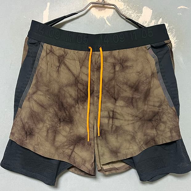 NIKE 나이키 테크팩 2in1 남자 러닝쇼츠 타이다이 카모 XL 34