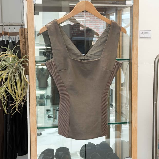 2008 spring sleeveless 