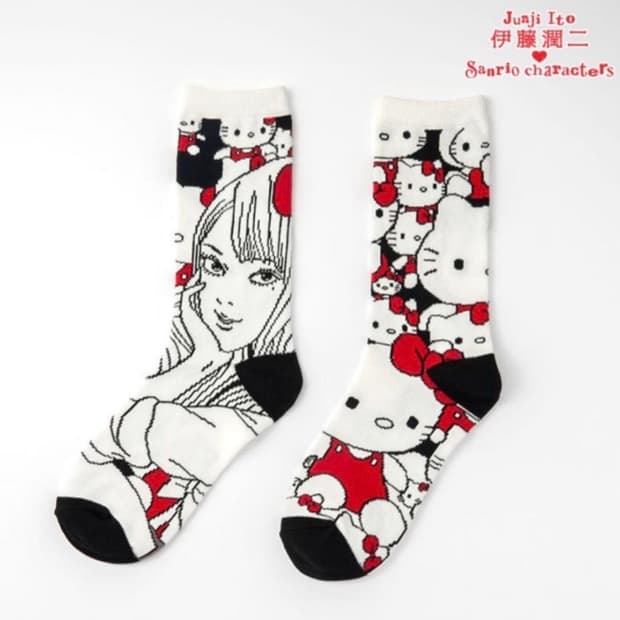 이토 준지x산리오 키티 양말