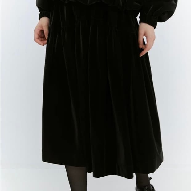 버뮬라 실키 글로시 플레어 스커트 s