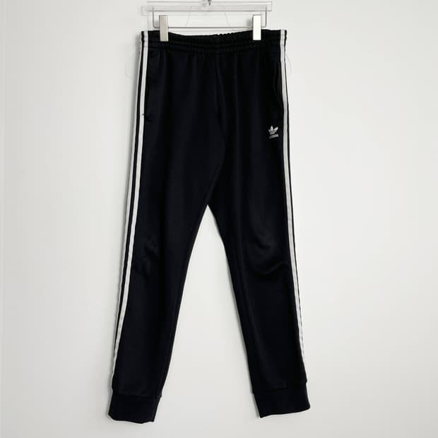 B1 아디다스(Adidas) 클래식 트랙 조거 팬츠 블랙 32-34사이즈