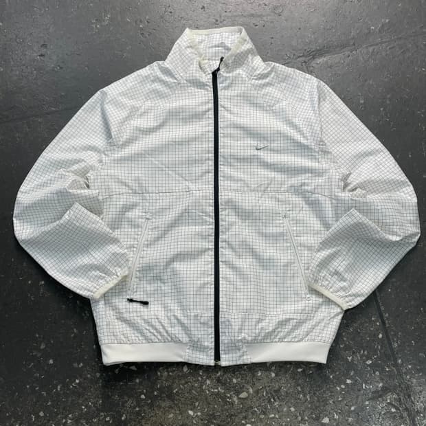 100 나이키 바람막이 