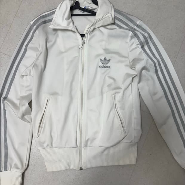 아디다스 실버 파이어버드 트랙 탑