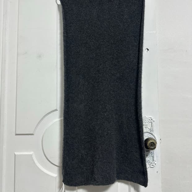 코스 COS 캐시미어 머플러