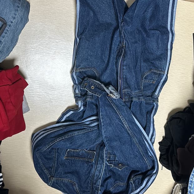 아디다스 아이비 데님슈트