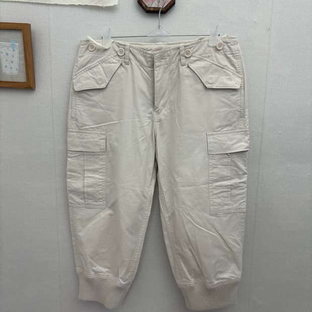 크림 7부 팬츠
