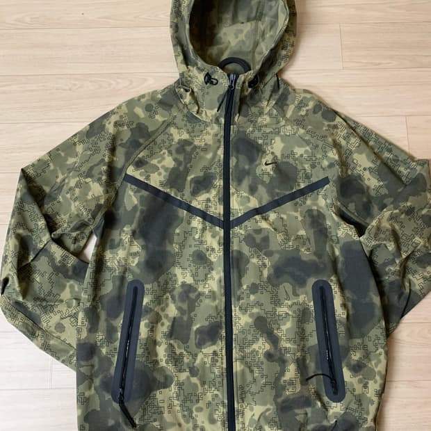 나이키 테크팩 s사이즈 택만 없는 새상품