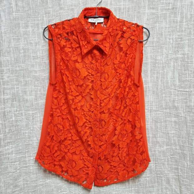 산드로 Sandro 레이스자수 슬리브리스 블라우스 (55) 상태최상