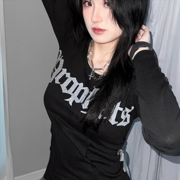 Vintage Skull Spangle Sleeve Hoodie