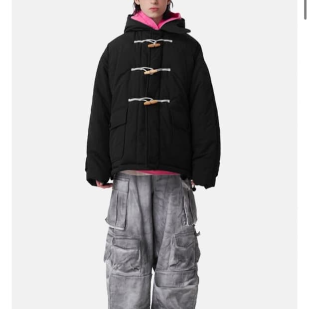 [M] 논플로어 랩 오버 숏 더플 떡볶이 패딩 블랙