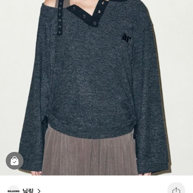 닐링 Half off shoulder Long sleeve