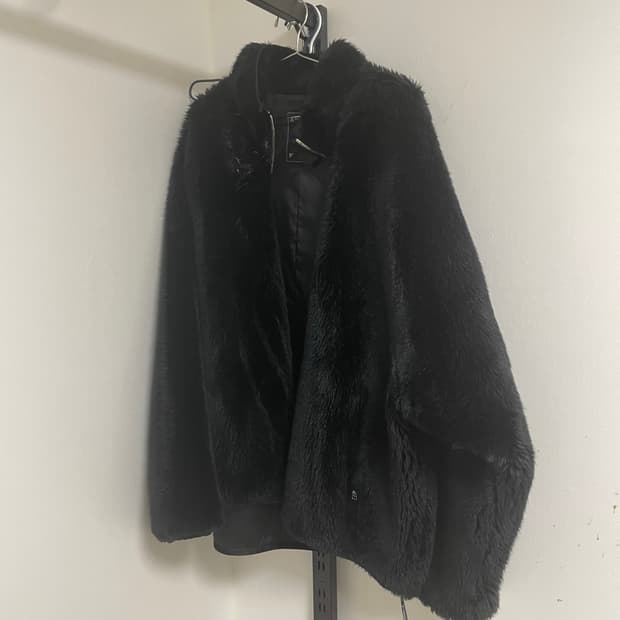 구매가800 판매가400 마스터마인드 재팬 페이크퍼 자켓 M사이즈