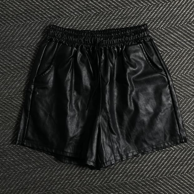 빈티지 우먼스 비건 레더 버뮤다 하프 팬츠o 3659