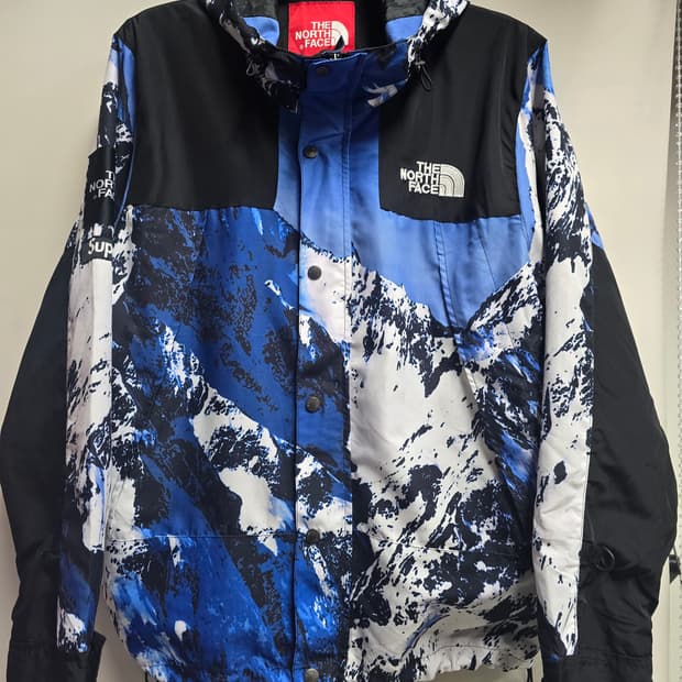 슈프림X노스페이스 설산 바람막이 XL